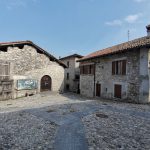 CAGLIO, UN BORGO DI “MEZZA MONTAGNA” PRESTATO ALLA VILLEGGIATURA DI ARTISTI E DI RICCHI MILANESI